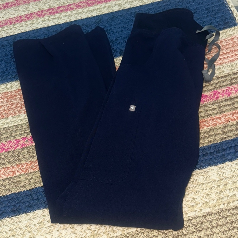 Figs Navy Straight leg scrub pants